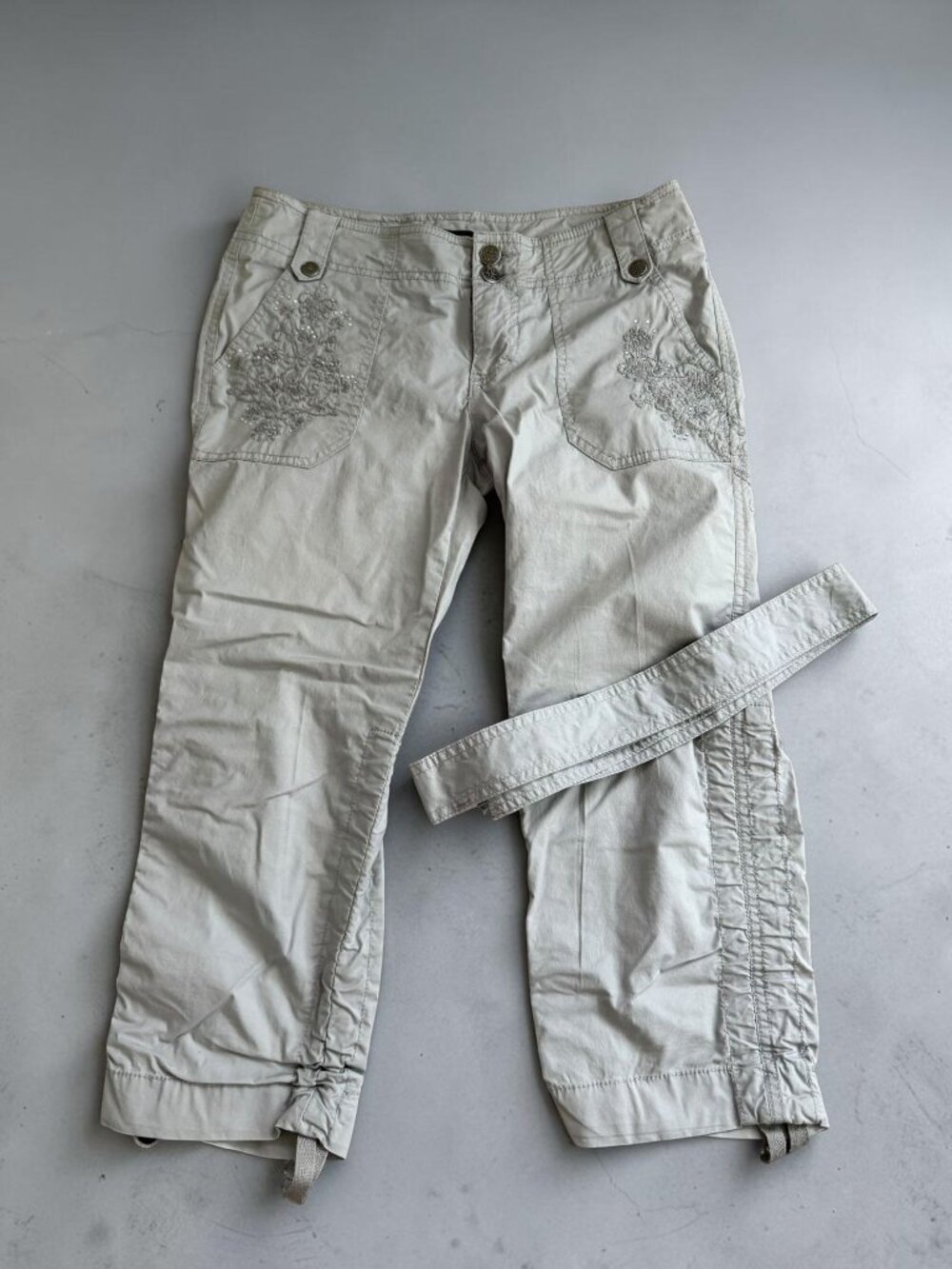 INC Gray Floral Embroidered Crop Pants and Belt Size 4P